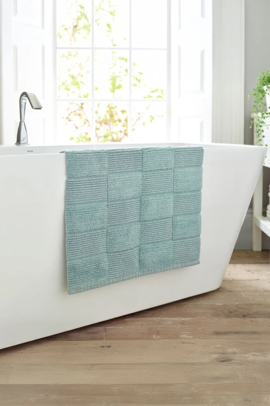 Image of The Lyndon Company The Lyndon Company Egyptian Spa 1600gsm Cotton Bath Mat - Ultra Plush, Absorbent, Luxury Spa Feel - 55x85cm in Duck Egg Blue Duck E