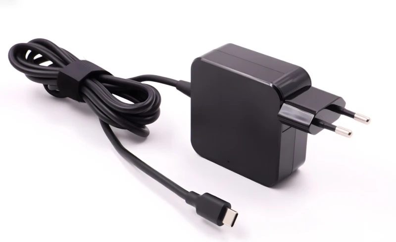 Image of CoreParts MBXUSBC-AC0005 power adapter/inverter Indoor 45 W Black