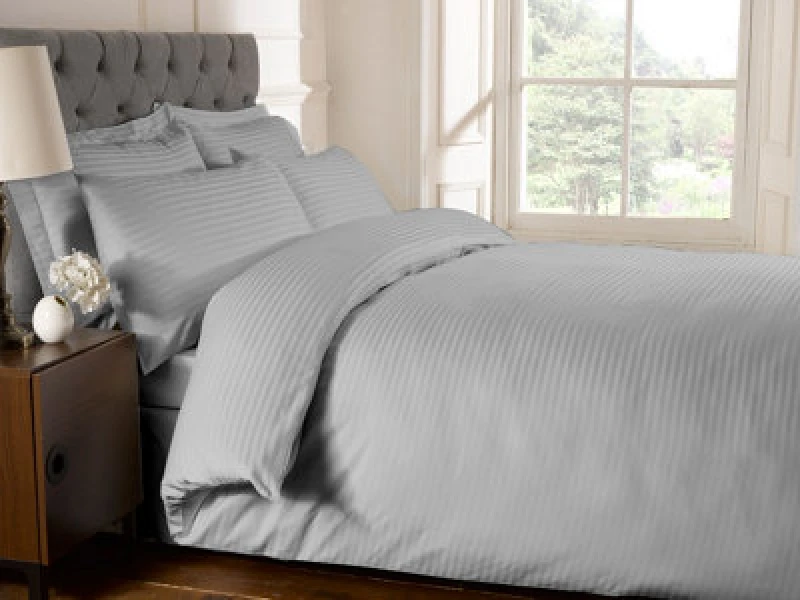 Image of Rapport Home 250 Thread Count Stripe Cotton Quilt Cover in Silver Size: Single Silver Unisex Single