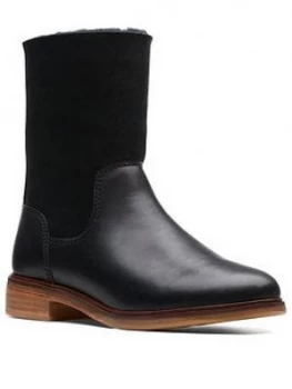 image of Clarks Clarkdale AX Hot Calf Boot - Black, Size 3, Women