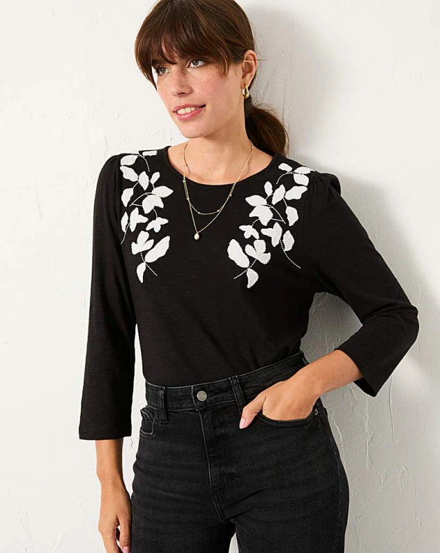 Image of FatFace Fatface Ria Applique Top Black - FatFace - Size: 18 Black Female 18 RF64905