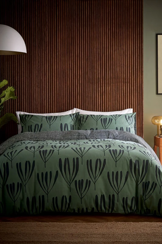 Image of Helena Springfield 'Calla' Cotton Duvet Cover Set in Green Size: Super King Green Unisex Super King