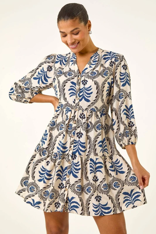 Image of Roman Womens Leaf Border Print Smock Dress in Ivory Size: 16 Ivory Female 16