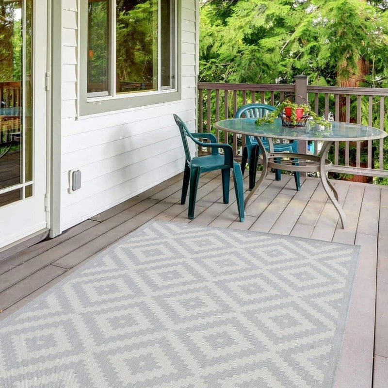 Image of THE RUGS Outdoor Indoor Geometric Diamond Rug Grey Ivory Weather Resistant Size: 120cm x 170cm Grey Unisex 120cm x 170 cm