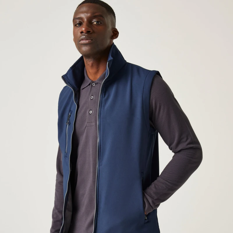 Image of Regatta Regatta Men 'Navigate' Softshell Bodywarmer in Navy Size: Small Navy S Male 5063019692678