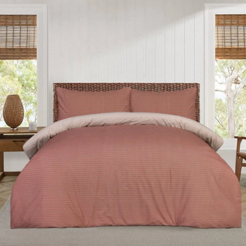 Image of Smart Living Smart Living Luxury Super Soft Reversible Pinstripe Duvet Cover Set in Dark Pink Size: Single Dark Pink Single Unisex 5056557576524