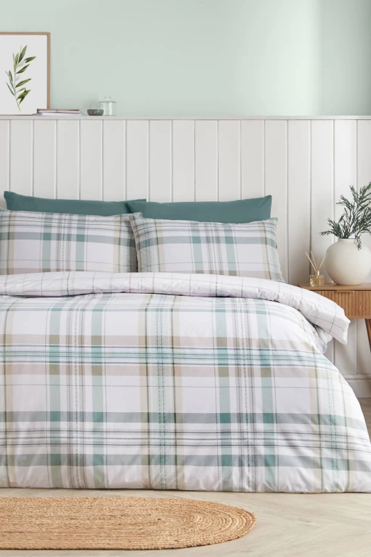 Image of Catherine Lansfield 'Cartmel Check' Reversible Duvet Cover Set Size: Double Multicolor Unisex Double