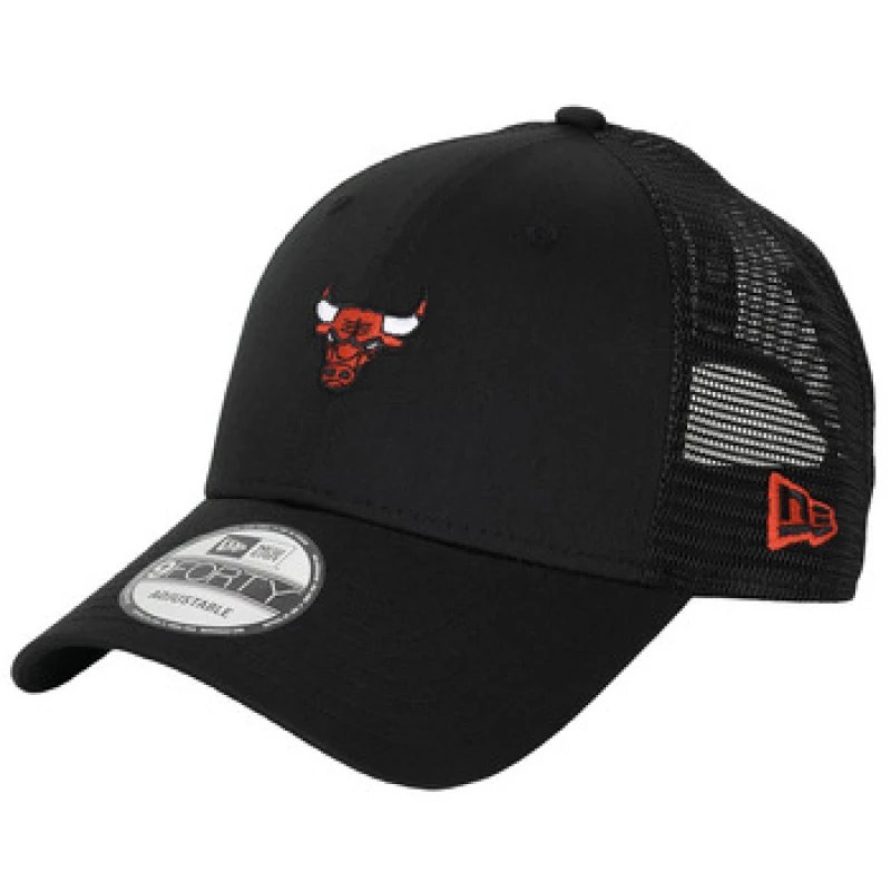 Image of New-Era HOME FIELD 9FORTY TRUCKER CHICAGO BULLS OTC womens Cap in Black