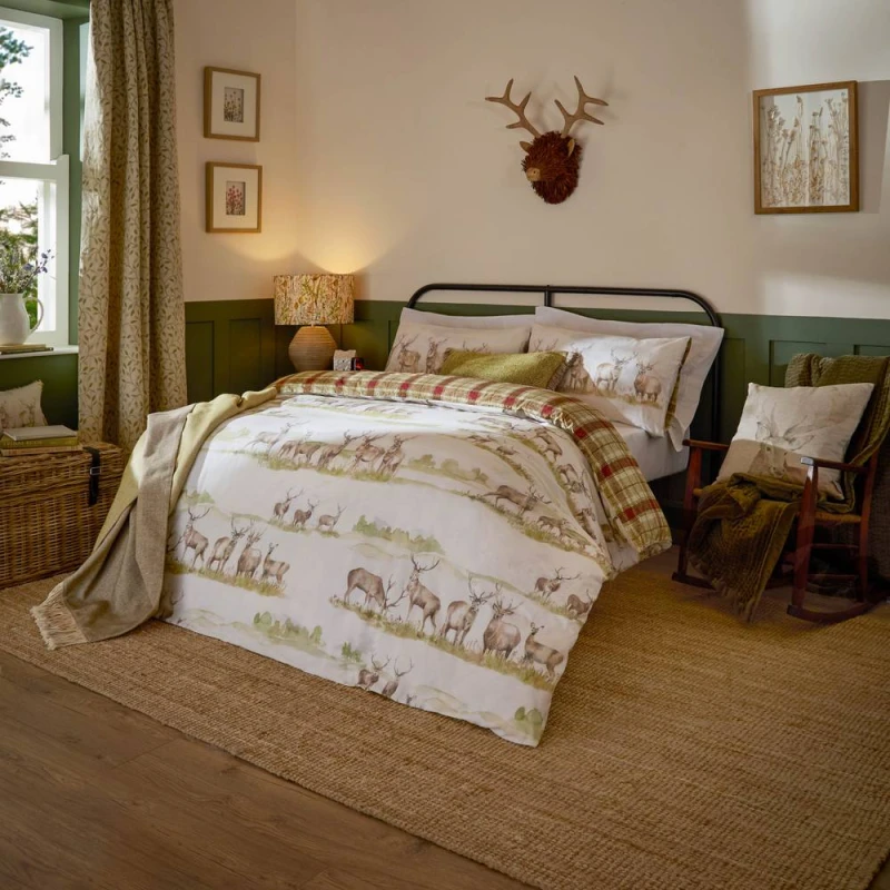 Image of Voyage Maison Moorland Stags 100% Cotton Reversible Duvet Cover Set Size: King Multicolor Unisex King