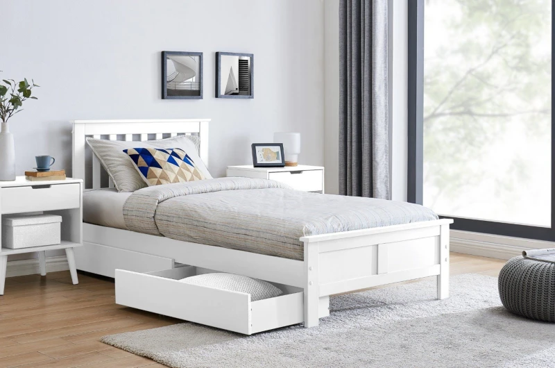 Image of FurnitureboxUK FurnitureboxUK Azure Modern Solid Pine Bed with 2 Drawers in White Size: Single White Single Unisex 5056542641848
