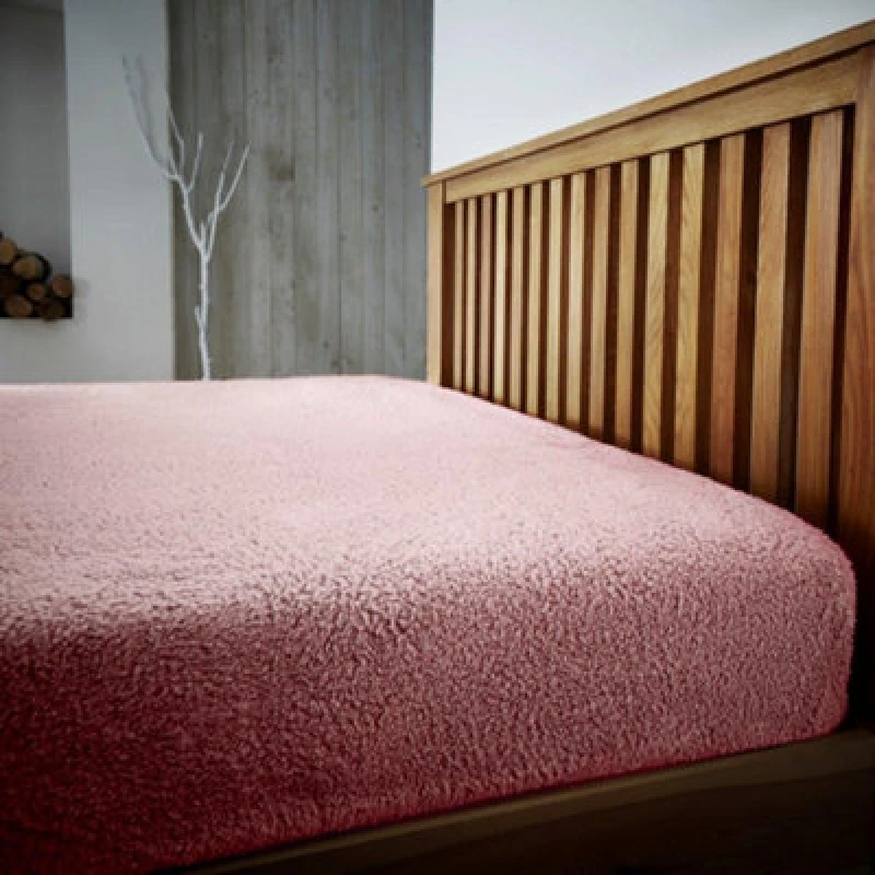 Image of Smart Living Smart Living Luxury Quality Fitted Teddy Bear Fleece Flannel Fitted Sheet in Pink Size: Single Fitted Pink Single Fitted Unisex 5051346