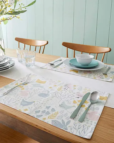 Image of Catherine Lansfield CL Cottage Friends Friends Placemats Multi PO58501