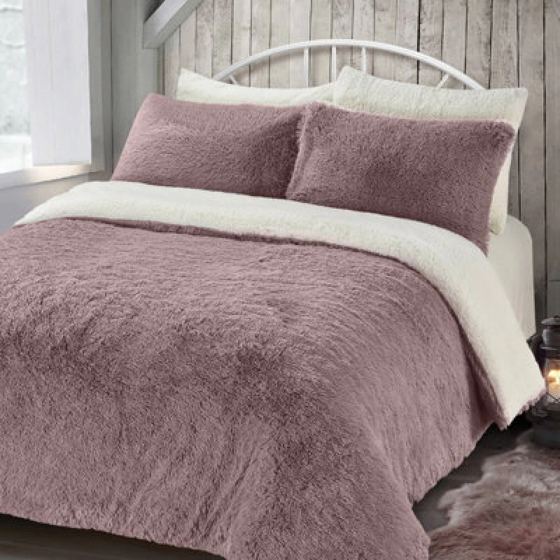 Image of Velosso Alaska Shaggy Faux Fur Warm & Cosy Duvet Cover & Pillowcase Set in Pink Size: Double Pink Unisex Double