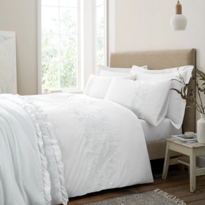 Image of Bianca Embroidery Floral 200TC Duvet Cover Set Duvet Cover Sets Single White 73124601010