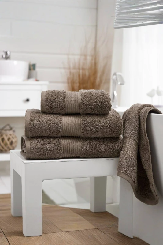 Image of Deyongs Bliss Pima 4 Piece Towel Bale - 2 x Hand & x 2 Bath Towels in Walnut Walnut Unisex