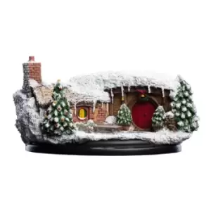 Image of The Hobbit An Unexpected Journey Statue 35 Bagshot Row Christmas Edition 7 cm