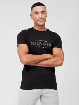 Image of Tommy Hilfiger Classic Curved Logo T-Shirt - Black Size M Men