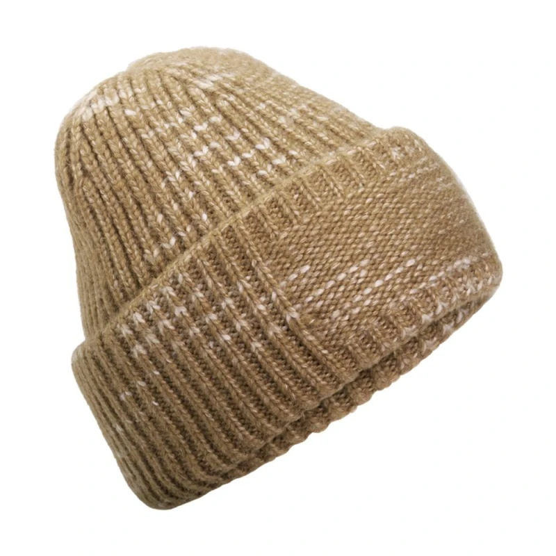 Image of Beechfield Beechfield Men Chunky Knit Reverse Patch Beanie in Medium Beige Medium Beige One Size Male 5063693967970