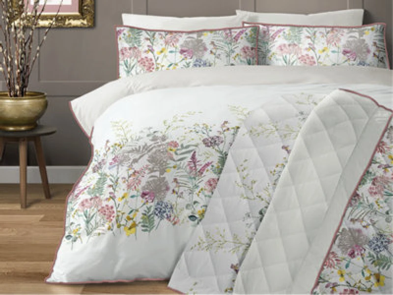 Image of Bellissimo Home Bellissimo Home Super King Size White Wildflower Piped Edge 200 Thread Count Duvet Cover Set - Wilko White