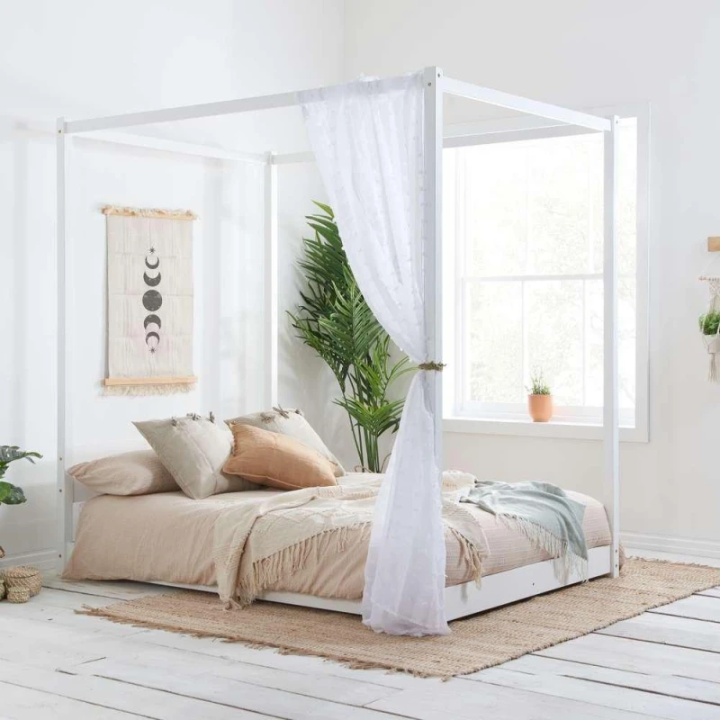 Image of Birlea Darwin Four Poster Bed White unisex Double
