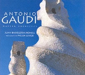 Image of Antonio Gaud by Juan Bassegoda Nonell Hardback