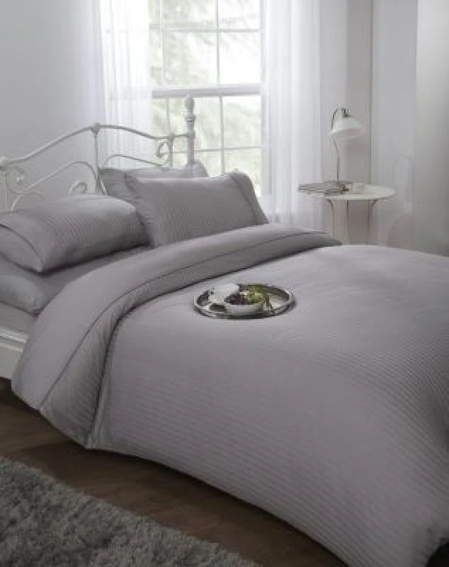 Image of New Edge Blinds Carlton Collection Duvet Set in Grey Size: Super King Grey Unisex Super King