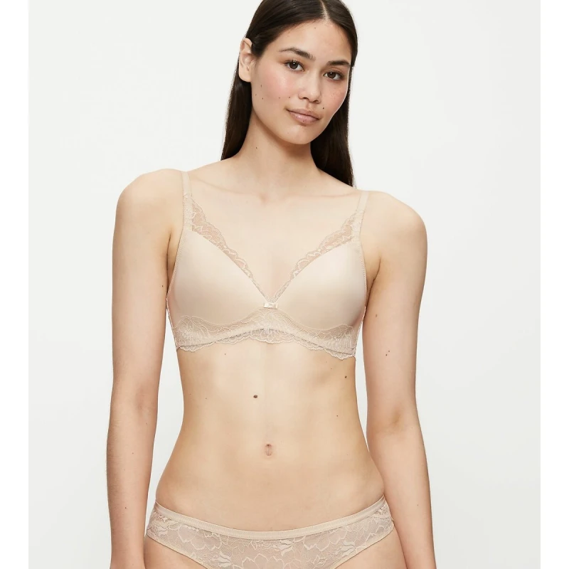 Image of Triumph Amourette Charm Bra Without Underwiring Vanilla Polyamide 36C