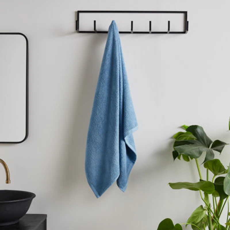 Image of Catherine Lansfield Catherine Lansfield 'Quick Dry Cotton' Towel Collection in Blue Size: Bath Towel Blue Bath Towel Unisex 5057681107097