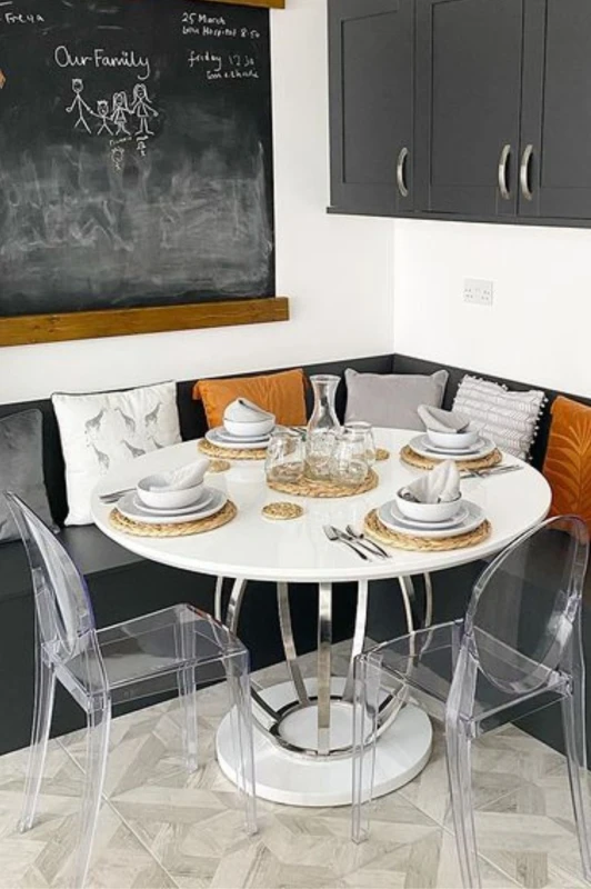 Image of Fusion Living Fusion Living Ghost Style Plastic Victoria Dining Chair in Clear Clear One Size Unisex 5060557266156