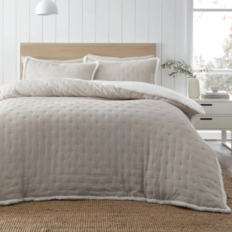 Image of Catherine Lansfield Cosy Nori Soft Sherpa Single Duvet Cover Set With Pillowcase Cream