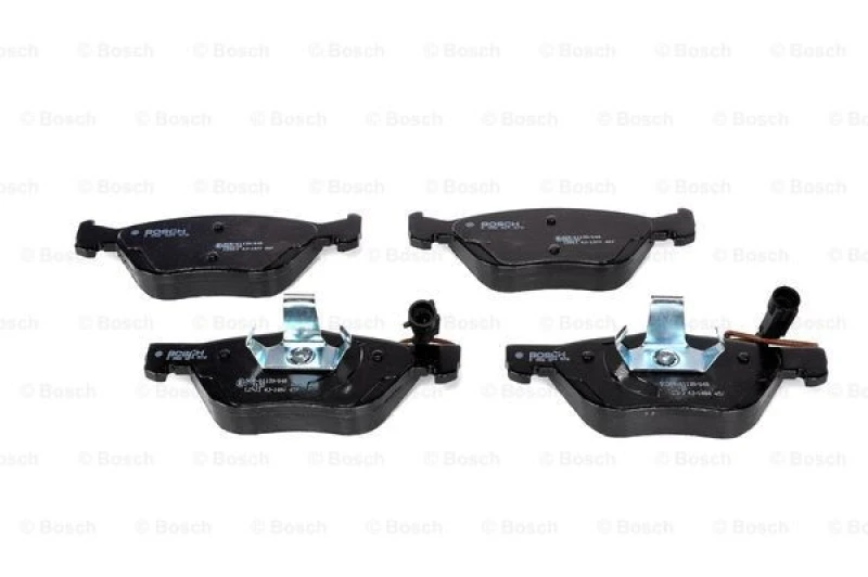 Image of Bosch 0 986 424 576 Brake pad set with integrated wear sensor, with anti-squeak plate Low-Metallic Brake Pad Set,disc brake (402)