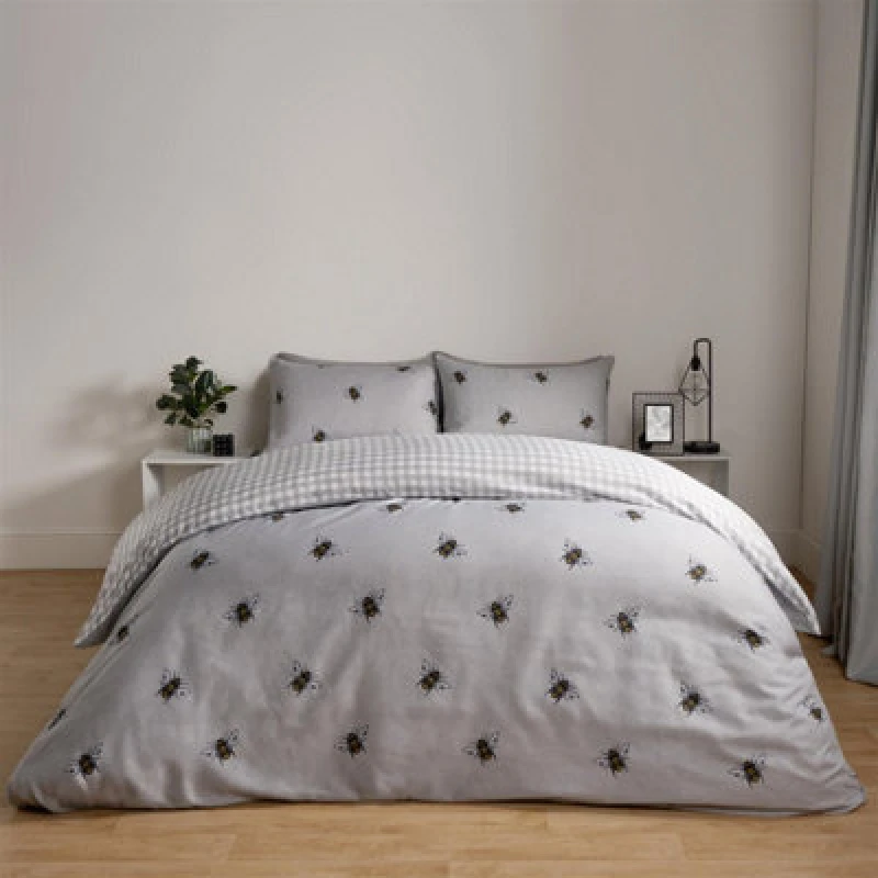 Image of OHS OHS Bee Striped Duvet Cover Reversible Bedding Set in Light Grey Size: Double Light Grey Double Unisex 5027434199716