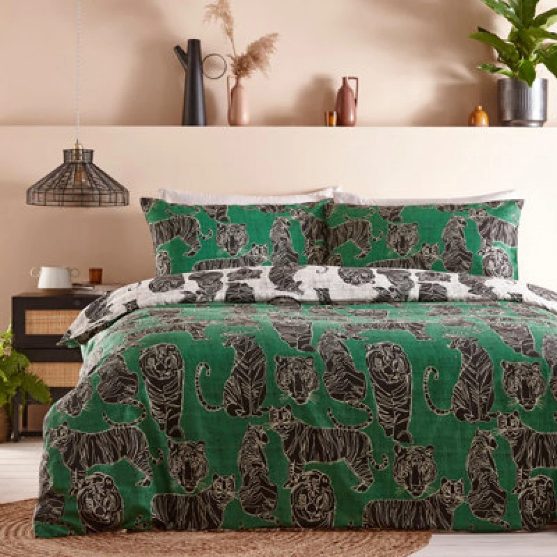 Image of Furn. Wildcat Tribal Reversible Duvet Cover Set, King, Green