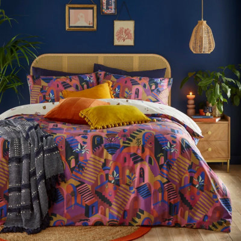 Image of Furn. Eivissa Magenta Duvet Cover and Pillowcase Set Magenta
