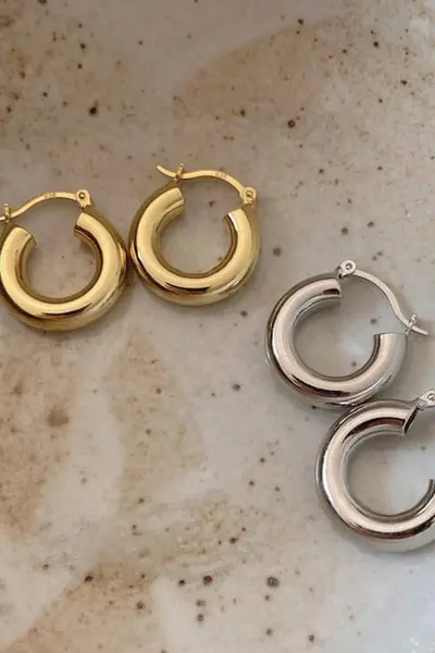 image of Elk & Bloom Small 14K Gold Thick Hoops Gold