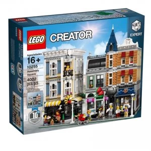 image of LEGO Creator Expert 10255 Assembly Square