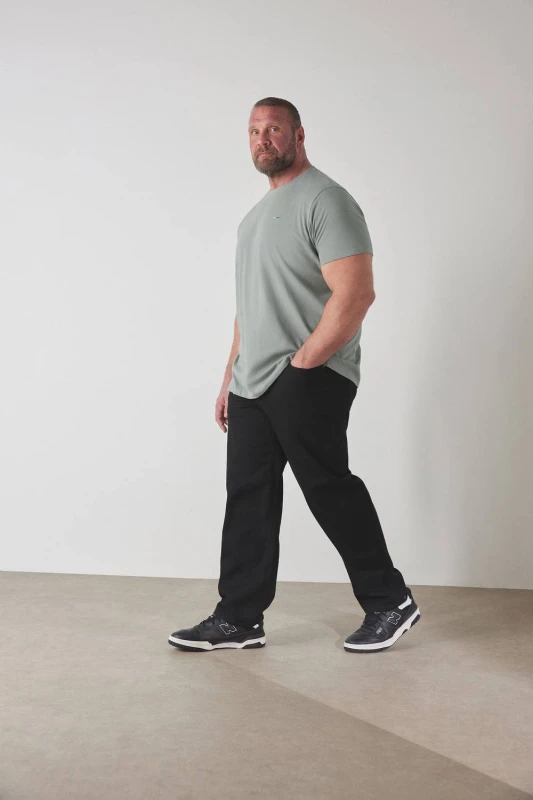 Image of BadRhino Mens Loose Fit Stretch Jeans in Black Size: 42R Black Male 42R