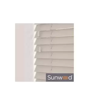 Image of Wooden Venetian Blinds With Strings Heather