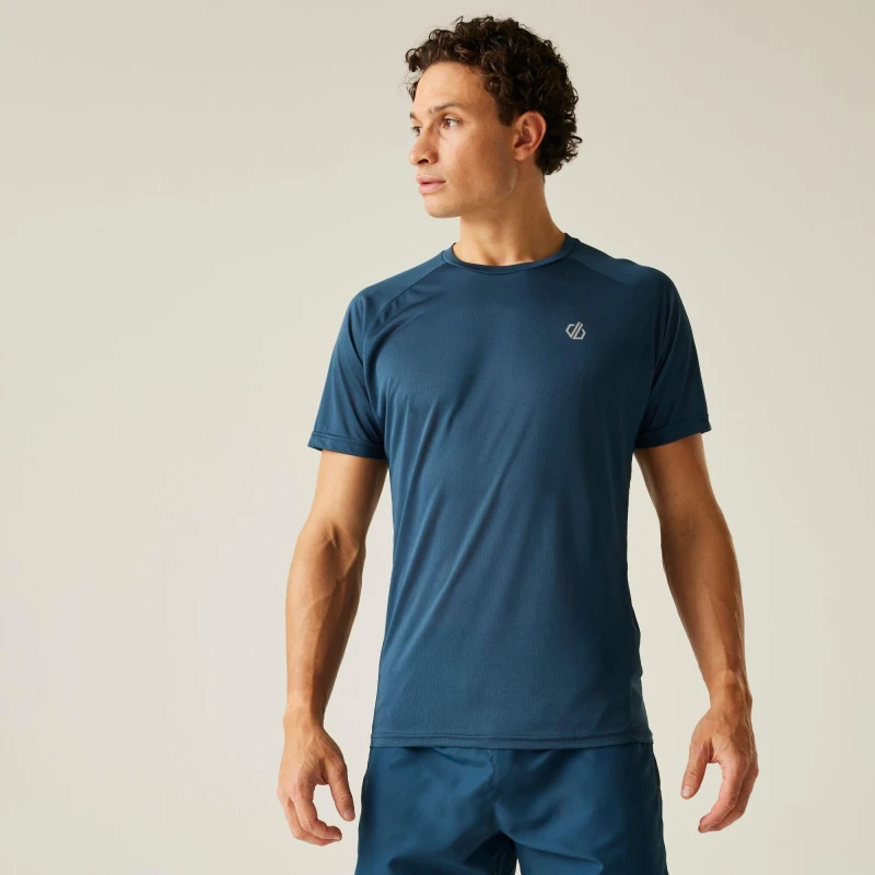 Image of Dare 2b Dare 2b Men 'Accelerate' Fitness T-Shirt in Bright Blue Size: 3X-Large Bright Blue XXXL Male 5063019554358