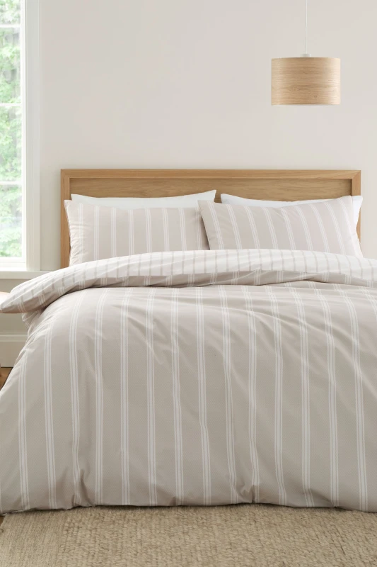 Image of Bianca 'Ashford Stripe' 200 Thread Count Cotton Percale Reversible Duvet Cover Set in Natural Size: Super King Natural Unisex Super King