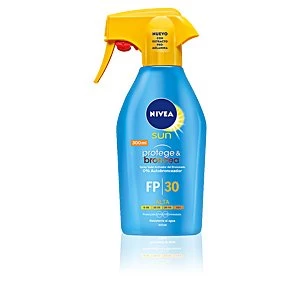 image of SUN PROTEGE & BRONCEA spray SPF30 300ml