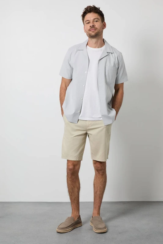 Image of Burton Burton Men Stone Cotton Linen Shorts Size: 36 Stone 36 Male 5045773848638