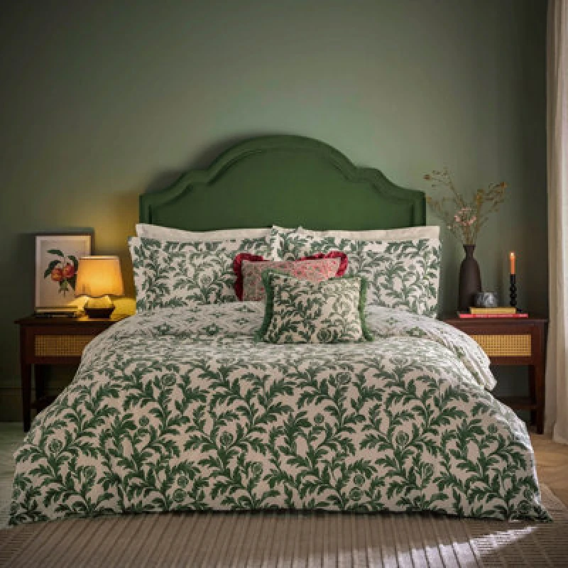 Image of Paoletti Paoletti Hedera Printed Duvet Cover Set in Light Green Size: Single Light Green Single Unisex 5025532851970