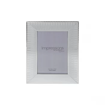 Image of Ridged Silver Plated Photo Frame (4 x 6)