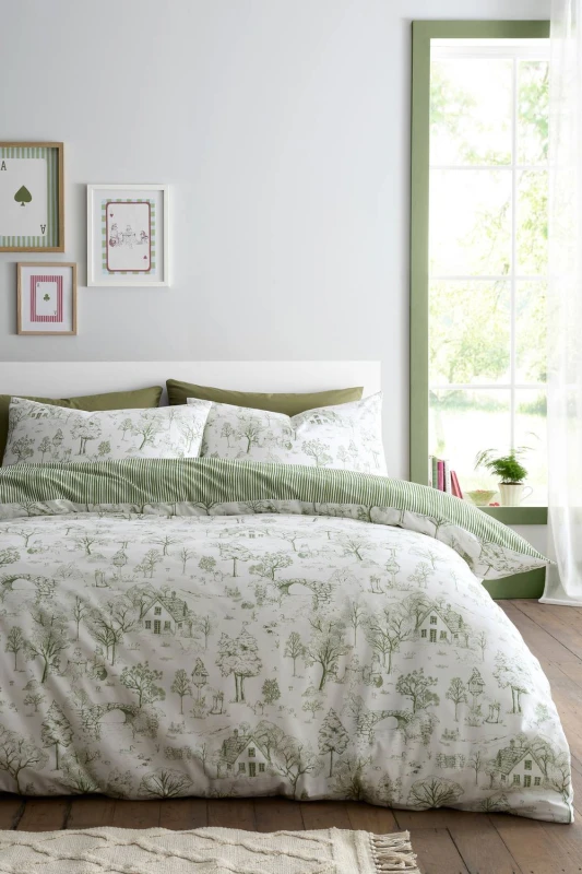 Image of Fusion 'Woodland Toile' Countryside Print Easy Care Duvet Cover Set in Green Size: Single Green Unisex Single