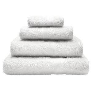 image of Catherine Lansfield Essentials Cotton Bath Towel