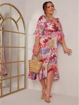 Image of Chi Chi London Curve Plus Size Short Sleeve Tie Front Floral Midi Dress In Pink, Size 18, Women