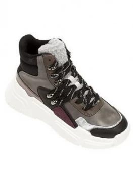 image of Victoria Chunky High Top Trainers - Black/White, Size 3, Women