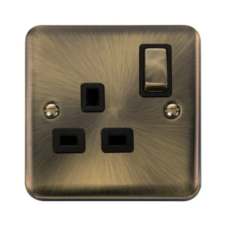 Image of SE Home Curved Antique Brass 1 Gang 13A DP Ingot Switched Plug Socket Gold