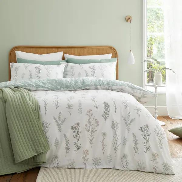 Image of Bianca Bianca Cotton 200 TC Wild Flowers White Bedding Set - King